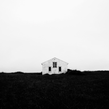 Lonely House Poster 50X70