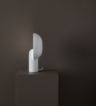 Lampa stołowa Ware Table Lamp H34 Milk White