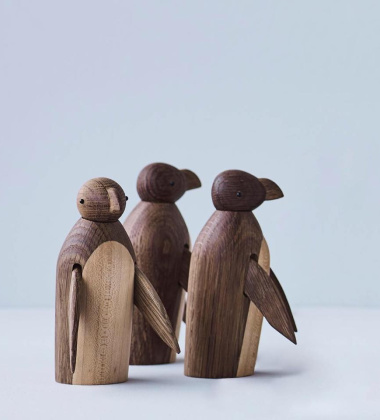 Drewniany pingwin PENGUIN 12,5 cm Klon-Ciemny Dąb