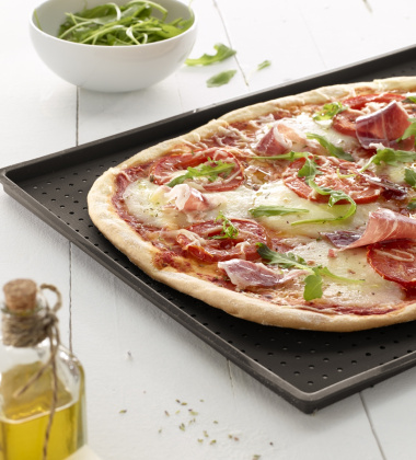 Mata do pizzy perforowana 40X30 cm PIZZA MAT CRUNCHY by Lekue