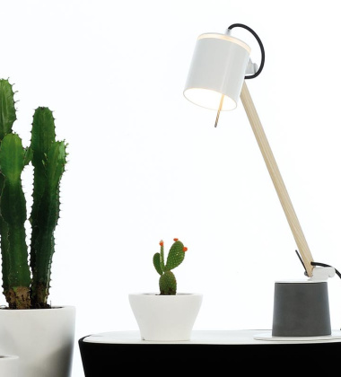 Lampa biurkowa Plume Wood Biała