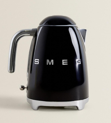 Czajnik elektryczny retro SMEG 50's Style 1,7L Czarny
