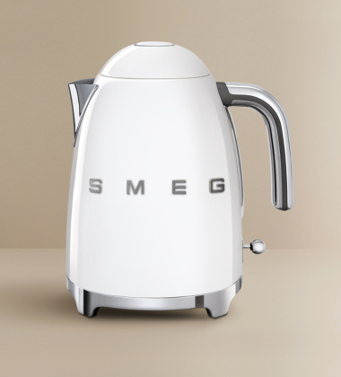Czajnik elektryczny retro SMEG 50's Style 1,7L Biały