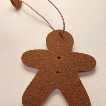 Ozdoba świąteczna z filcu 8x9 GINGERBREAD MAN Walnut 29