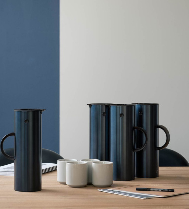 Termos Stelton EM77 Vacuum Jug 1L Czarny