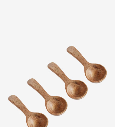 Mini łyżeczka z drewna tekowego do soli  SALT TEAK SPOON by Muubs