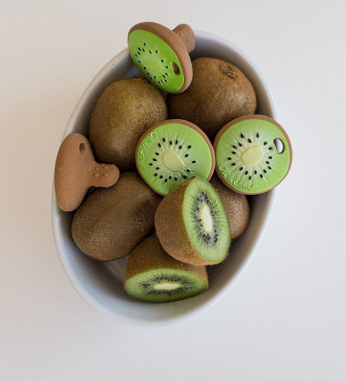 Gryzak z organicznego kauczuku Hevea JOSE ANTONIO THE KIWI Kiwi