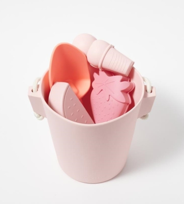 Silikonowy zestaw do zabawy w piasku z truskawką PINK Set 5 - Pink