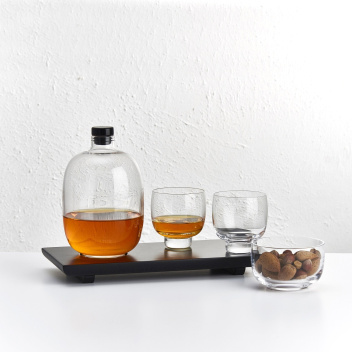 Komplet do whisky z drewnianą tacą MALT WHISKY SET 5 WITH WOODEN TRAY by Mikko Laakkonen