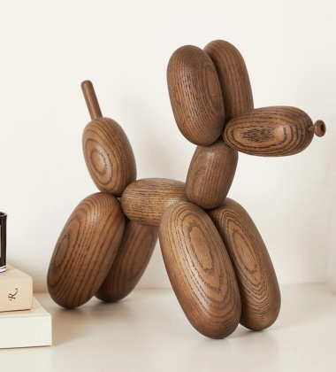 Drewniana figurka pieska 13x5,5x16,5 cm BALLOON D'OG Small Smoke Stained Oak by BoyHood