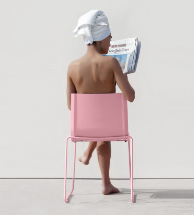 Krzesło z tworzywa na płozach 54x50x78 cm VENT DINING CHAIR Model 1 Indoor-Outdoor Pink