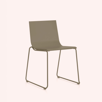 Krzesło z tworzywa na płozach 54x50x78 cm VENT DINING CHAIR Model 1 Indoor-Outdoor Bronze