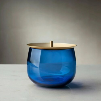 Szklane naczynie z pokrywą z mosiądzu 13 cm BERET Storage Box Small with Brass Lid - Cobalt