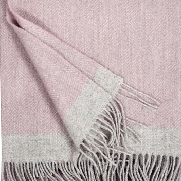 Koc wełniany z frędzlami 130x180 RAUHA Wool Blanket - Rose-Beige
