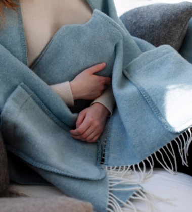 Termofor z wełny 2L ARVO Hot Water Bottle White-Light Blue