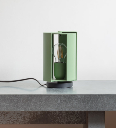 Lampa stołowa z regulacją światła PIVOTANTE À POSER 50th by Charlotte Perriand - Sage Green RAL6021