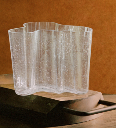 Wazon szklany ALVAR AALTO VASE 16 cm ANNIVERSARY 90 - Przezroczysty - Szkło Bąbelkowe